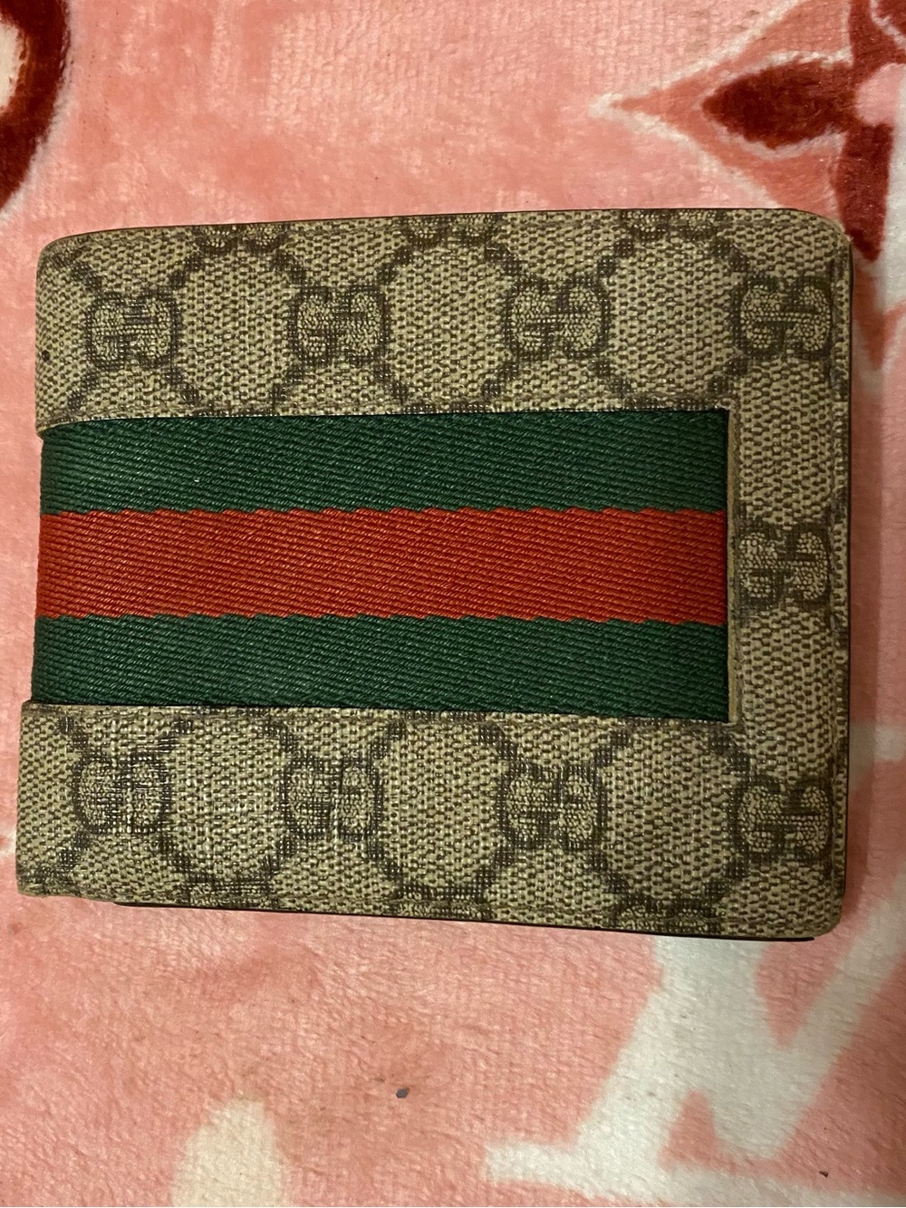 Gucci Wallet  very nice